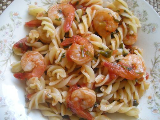 Karides Soslu Makarna Tarifi ve Malzemeleri